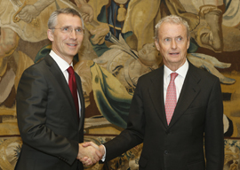 Pedro Morenés, ha recibido esta tarde al Secretario General de la OTAN, Jens Stoltenberg