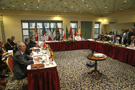 Los ministros de Defensa de la Iniciativa 5+5 reunidos en Túnez.