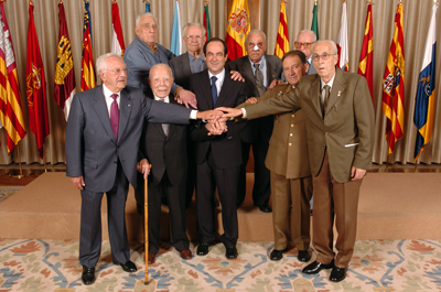José Bono con Luis Royo Ibáñez, Angel Salamanca, Arturo de Gregorio, Daniel Fernández García, Emilio Caballero, Severiano Albarrán y Florencio Jiménez.