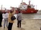 El buque Hespérides de la Armada saliendo del puerto de Cartagena