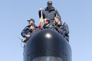 José Bono, ministro de Defensa, embarcó en la mañana de hoy en el submarino S-72 ¿Siroco¿ en el Arsenal de Cartagena