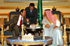 El ministro de Defensa, José Bono, conversa con Jaled Bin Sultan Bin Abdulaziz Al Saud, quien le recibió a su llegada a Arabia Saudi.