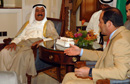 El ministro de Defensa, José Bono, se reúne con su Alteza el Presidente del Consejo de Ministros de Kuwait, Jeque Sabah Al-Ahmed Al-Jaber-Al Sabah en el palacio de Gobierno de Darslwa