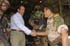 El ministro de Defensa saluda al coronel jefe del destacamento, al descender del avion hércules que lo traslado a Afganistán
