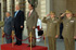 Los ministros de Defensa de España, José Bono, y el de Chile, Jaime Ravinet, reciben honores a su llegada al Cuartel General del Ejército