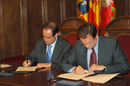 José Bono y Marcelino Iglesias firman un convenio sobre vivienda