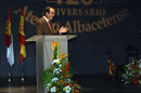 El ministro de Defensa, José Bono, dirige unas palabras a los asistentes a la entrega del premio Tolerancia 