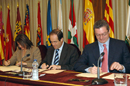 Los Ministerios de Defensa y de la Vivienda y el Ayuntamiento de Madrid firman el acuerdo sobre infraestructuras de la ¿Operación Campamento¿