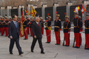 Los ministros de Defensa de Perú y España, pasan revistas a las tropas en Madrid
