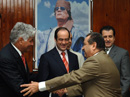 El Primer Ministro de Libia, Sukhi Ganem, el responsable de relaciones extriores, el Gral Ali Zway, y el ministro de Defensa de España, José Bono, en el despacho del Primer Ministro
