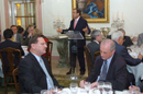 José Bono, ministro de Defensa, dirigió unas palabras a los embajadores de la Unión Europea