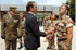 El ministro de Defensa, saluda a las tropas que parten hacia Afganistán para reforzar el contingente en la zona, lo acompaña el teniente general Alvarez del Manzano, jefe de operaciones del Estado Mayor de la Defensa