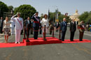La Familia Real, el presidente de Andalucía, el ministro de Defensa y el Jemad, reciben honores en Sevilla