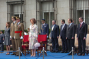 SS.MM los Reyes, presidieron el acto, acompañados por SAR los Principes, el ministro de Defensa y el Alcalde de Madrid
