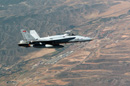 Avión de combate,C-15 (F-18), en vuelo
