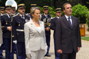Los ministros de defensa de España y Francia, esta mañana en Paris
