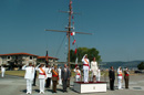 Vista general del podium de honores dónde SS.MM.los Reyes fueron recibidos acompañados de autoridades civiles y militares.