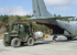 Avión del Ejército español procedente de Herat, durante la descarga del material para la base militar en Qala e Naw