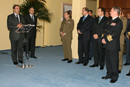El ministro de Defensa dirigió unas palabras al recien nombrado Secretario General de Política de Defensa, Luis Cuesta, como a su antecesor, Almirante Torrente