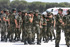 Miembros de la agrupación táctica Cádiz al finalizar el acto de recepción en el aeropuerto de Jerez