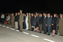 S.A.R El Principe, el Presidente del Gobierno y el ministro de Defensa a la llegada de los féretros