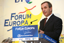 José Antonio Alonso, ministro de Defensa, durante su intervención en los desyunos de Forum Europa