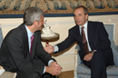 El ministro Alonso se reune con su homólogo francés, Hervé Morin en el Ministerio de Defensa de Francia