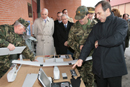 El ministro de Defensa, José Antonio Alonso, ha presentado hoy los nuevos Vehículos Aéreos no Tripulados  y Vehículos Blindados Antiminas