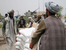 Militares españoles entregan 5.000 kilos de alimentos a la población afgana más necesitada