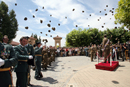 S.A.R. El Principe de Asturias ordena a los alumnos de la Academia General Militar romper filas