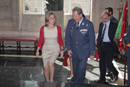 El General del Aire, José Jiménez, Jefe del Estado Mayor del Ejército del Aire acompaña a la ministra de Defensa, Carme Chacón