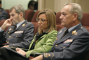 La ministra de Defensa Carme Chacón durante la videcconferencia con los contingentes en el exterior