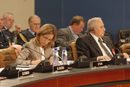 La ministra de Defensa Carme Chacón durante la sesión del Consejo Atlántico