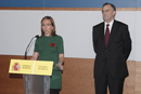 La ministra de Defensa Carme Chacón dirige unas palabras a los asistentes