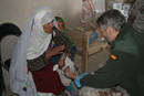 Médicos militares españoles atienden  a las poblaciones rurales de la provincia de Badghis Afganistán