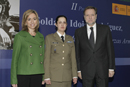 La ministra de Defensa entrega el premio Idoia Rodrígez
