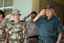 El coronel Trascasa en la clausura del I curso para suboficiales de la policía afgana