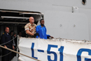 Desembarco de los piratas detenidos la semana pasada por el buque 'Galicia'