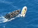 El buque ‘Galicia’ intercepta dos esquifes con 11 presuntos piratas somalíes