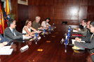 Reunión bilateral entre la ministra de Defensa, Carme Chacón, y su homólogo de Ecuador, Javier Ponce Cevallos