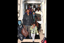 La fragata Juan de Borbón entrega a Tunez los 106 inmigrantes rescatados el pasado día 11.