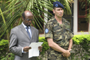 El coronel González Elul y cinco militares del contingente español en Uganda condecorados con la Medalla Nacional Somalí