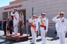 Sus Altezas Reales los Príncipes de Asturias recibidos con los honores de ordenanza