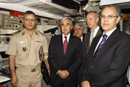 Los ministros de España, Marruecos y Portugal acompañados por el director de recursos humanos de Argelia durante el ejercicio Seaborder 2012