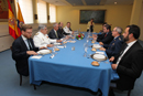 Almuerzo de trabajo del ministro Pedro Morenes con el ministro de Defensa de Colombia, Juan Carlos Pinzon