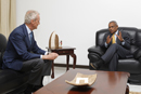 El ministro Pedro Morenés reunido con el primer ministro de la República de Cabo Verde, José María Neves