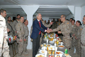 Morenés visita al contingente desplegado en Irak