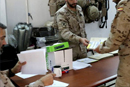 Militares españoles ejercen su derecho al voto desde las misiones en el exterior