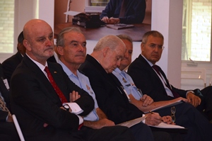 Embajador Gil-Casares, TG. Ignacio Azqueta, TG Barry Bates, GB Alfonso Meriño, Miguel Angel Panduro (Pres. Hisdelsat)