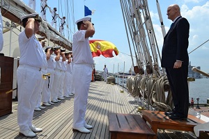 Ambassador Gil-Casares es is welcomed aboard by the Ship's Commander